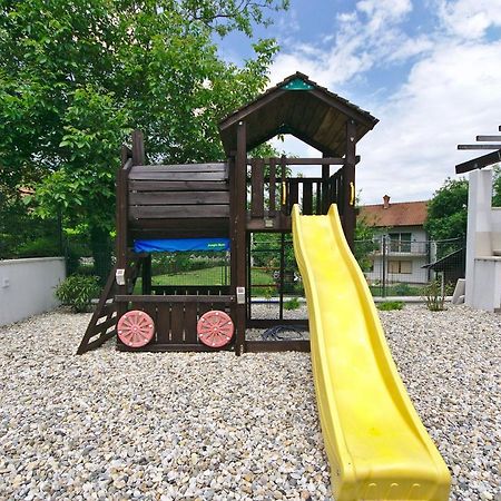 Holiday House With Pool Čavle Zewnętrze zdjęcie